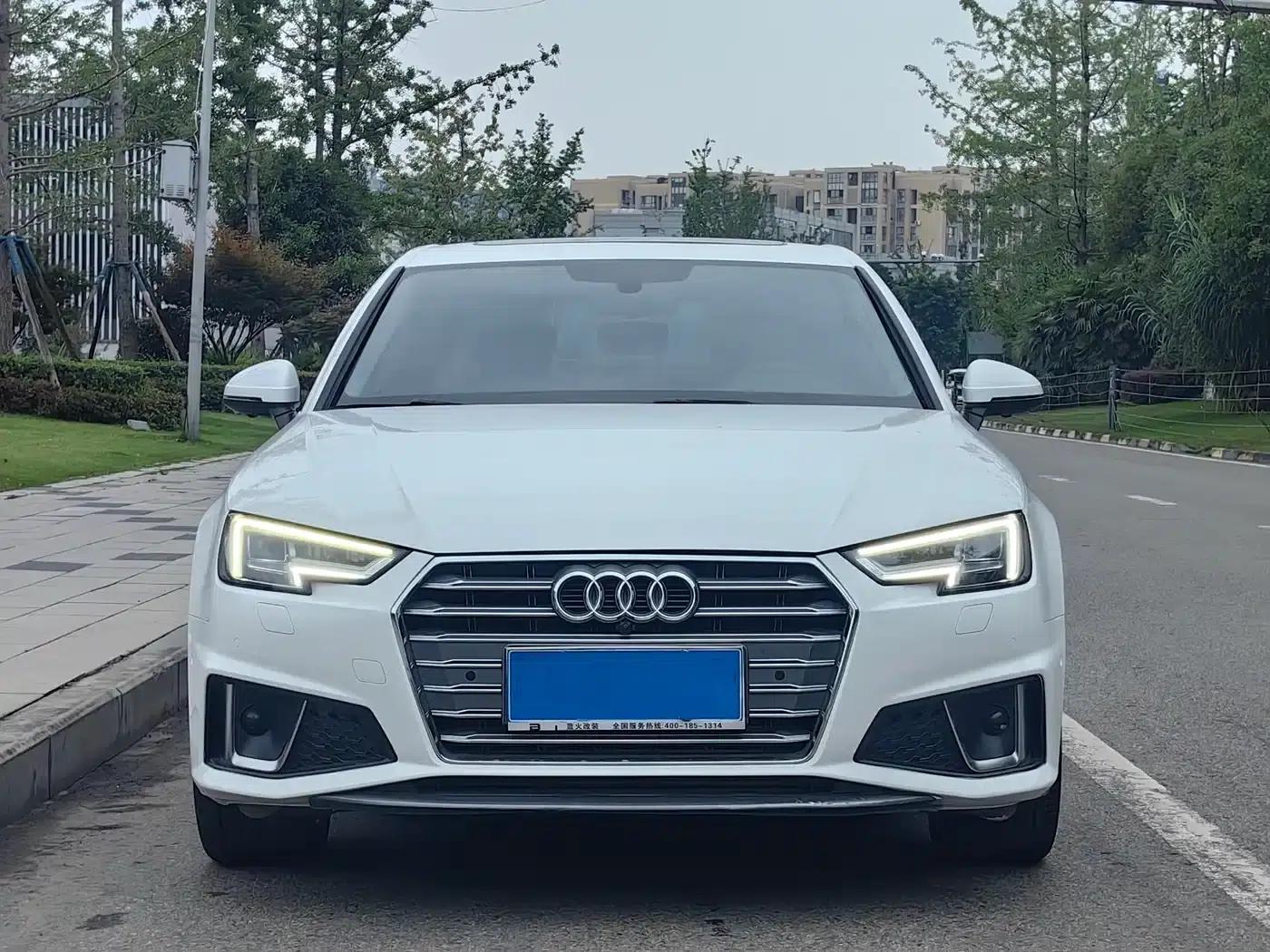 Audi A4L 2019 40 TFSI Fashion Edition (National V Emission Standard) — миниатюра 2