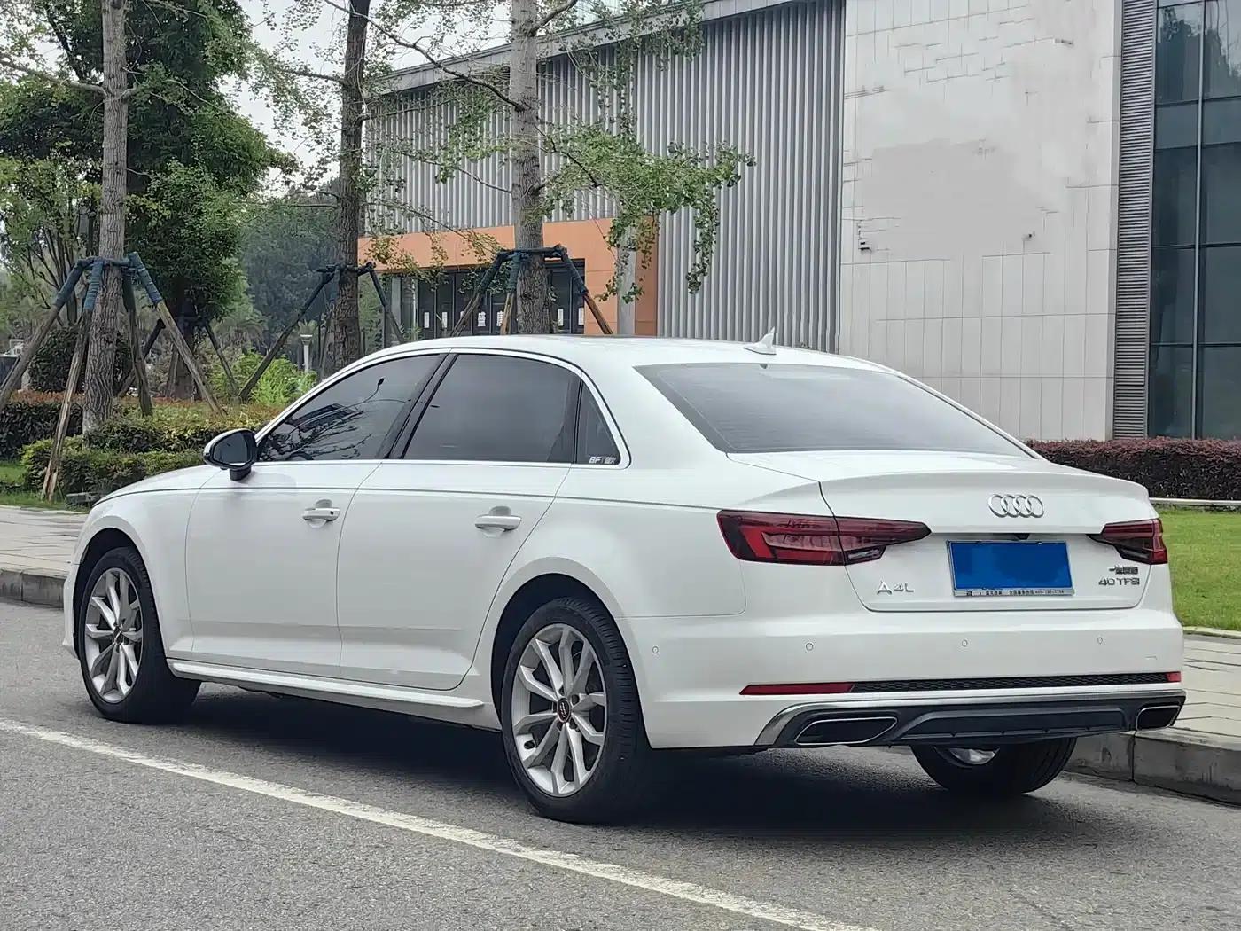 Audi A4L 2019 40 TFSI Fashion Edition (National V Emission Standard) — миниатюра 4