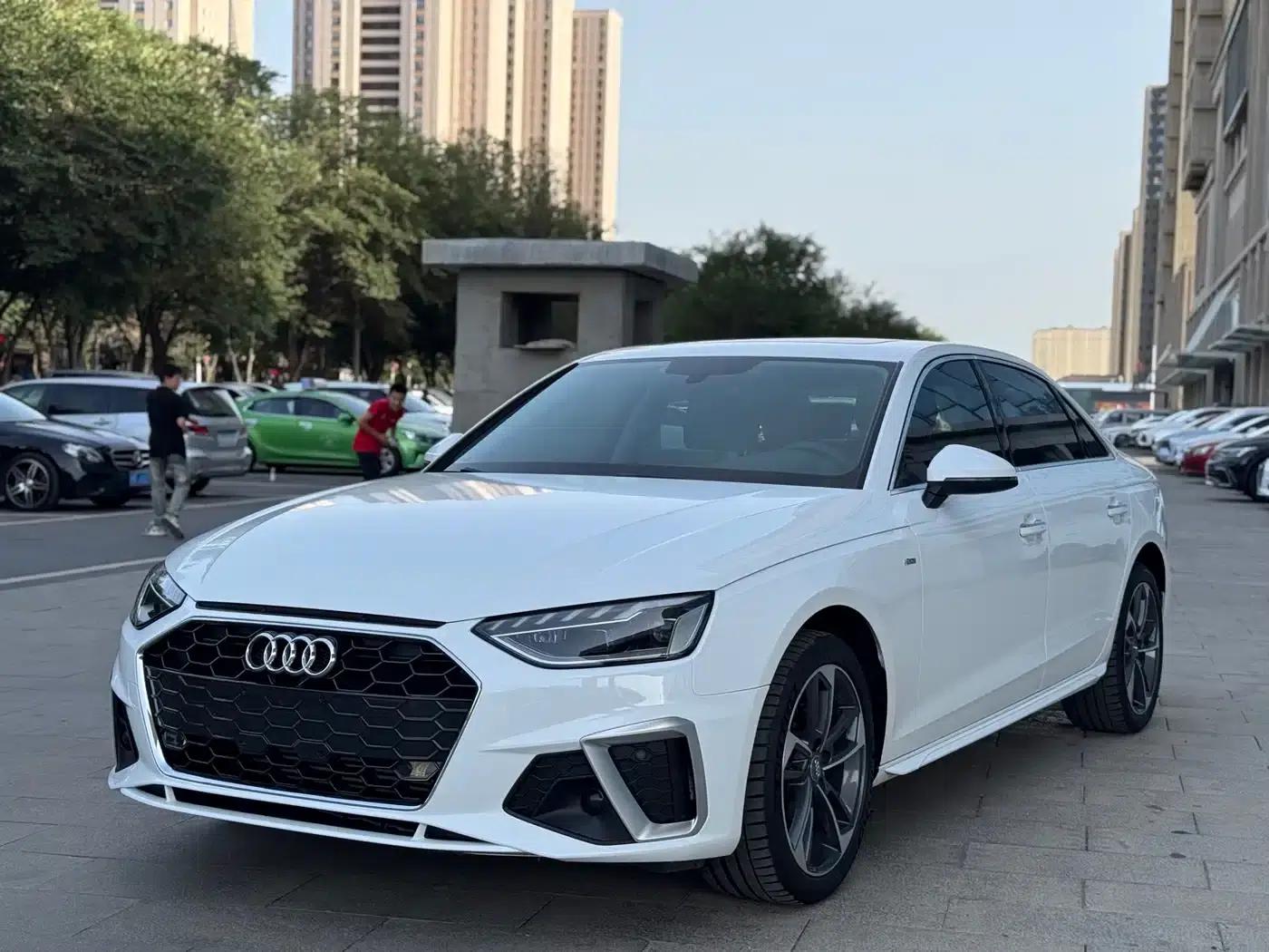 Audi A4L 2020 40 TFSI Fashion Dynamic Edition — миниатюра 1
