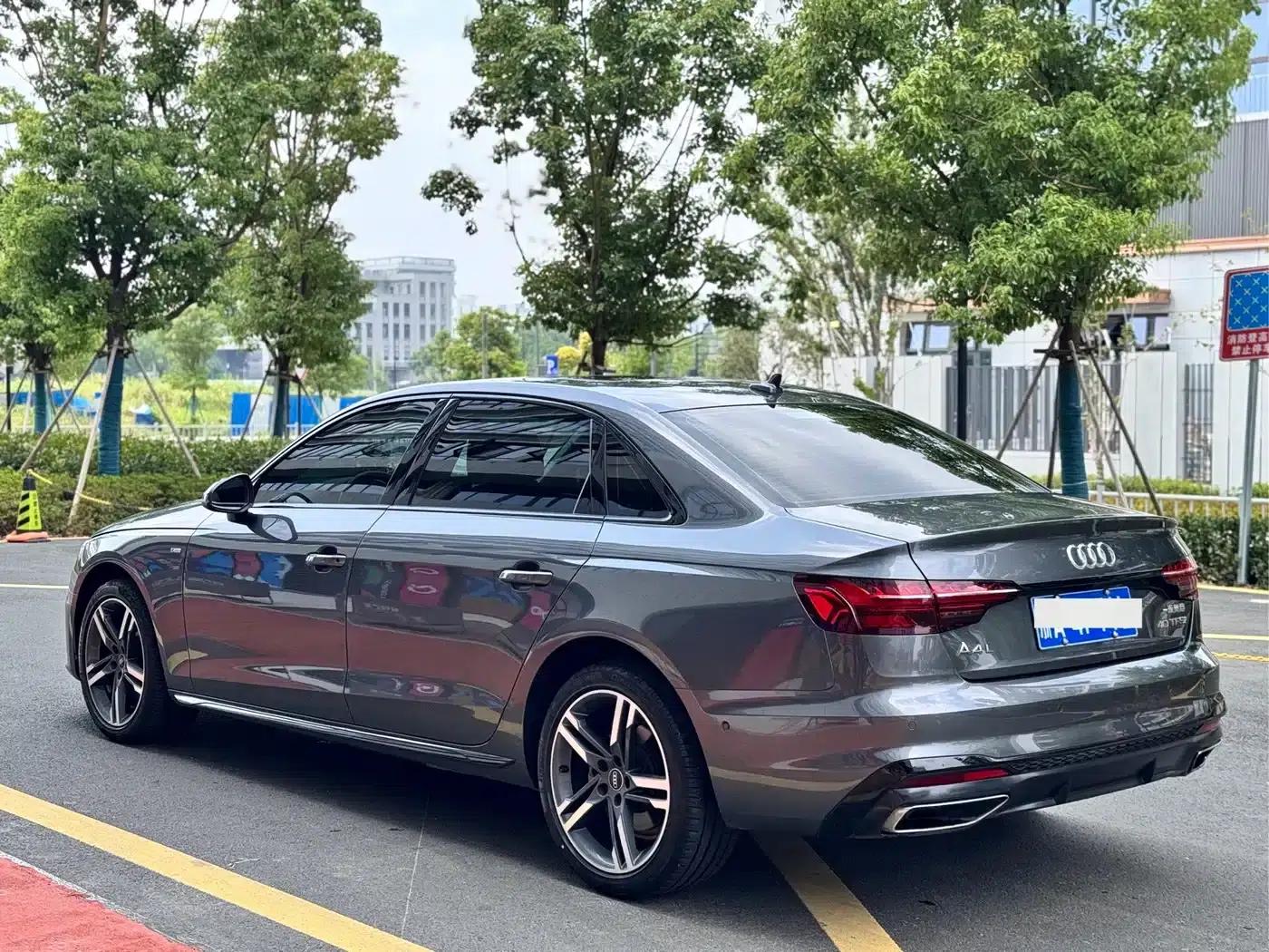 Audi A4L 2023 40 TFSI Fashion Dynamic Edition — миниатюра 11