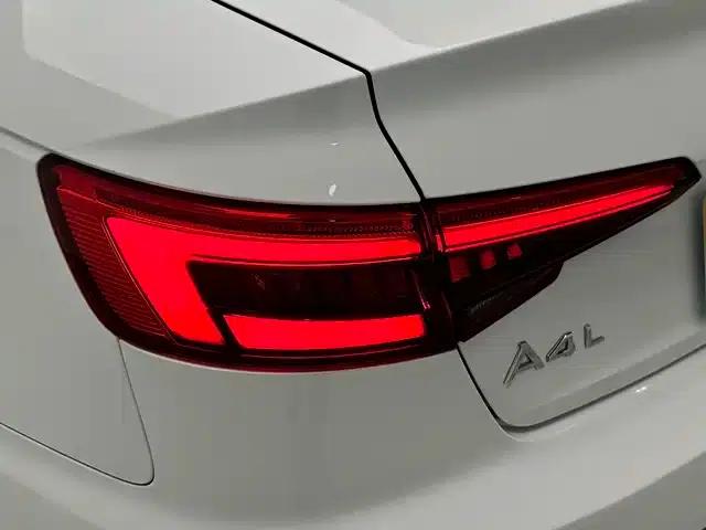 Audi A4L 2017 45 TFSI quattro Sport — миниатюра 19