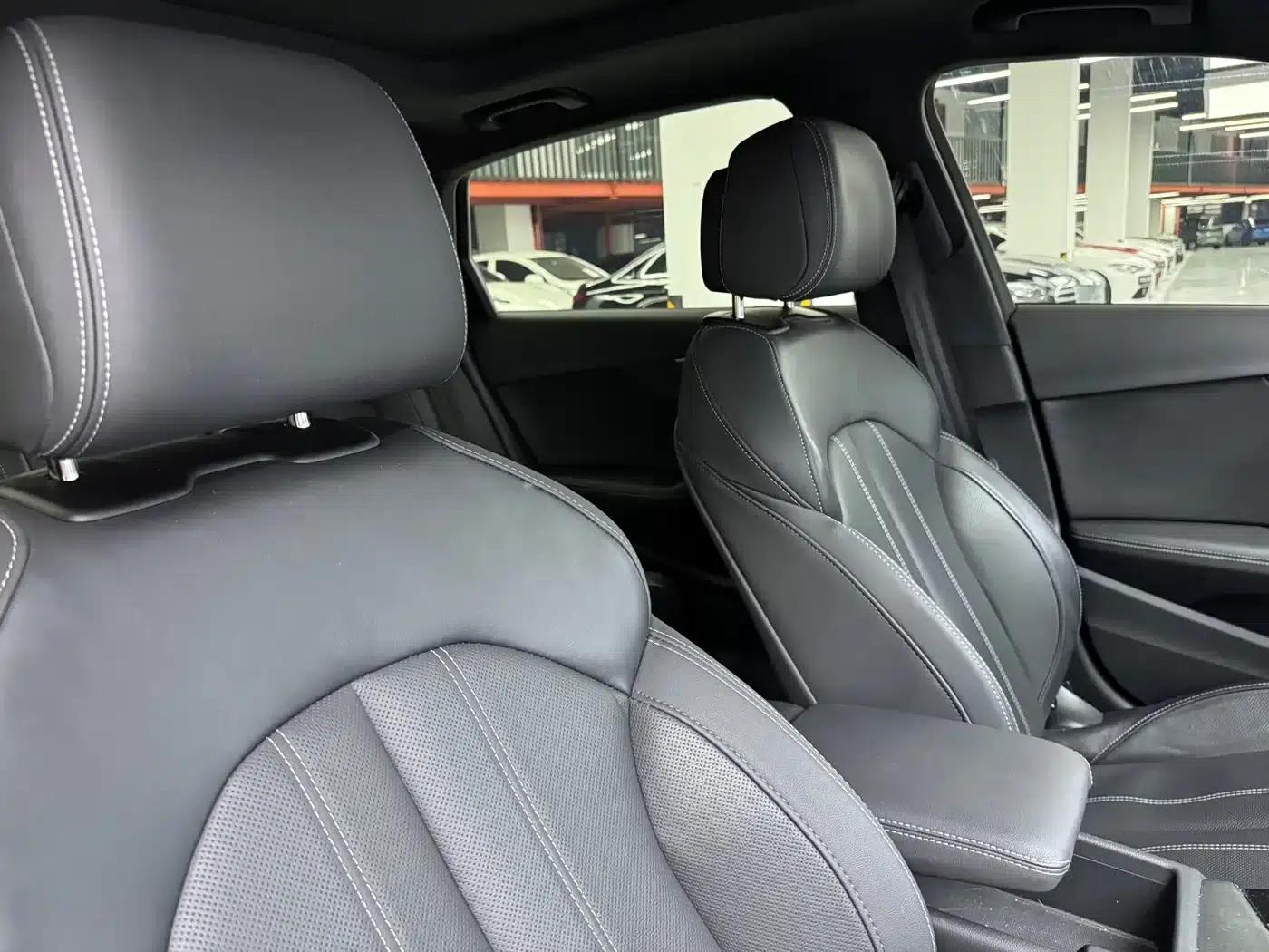 Audi A4L 2023 40 TFSI Fashion Dynamic Edition — миниатюра 16