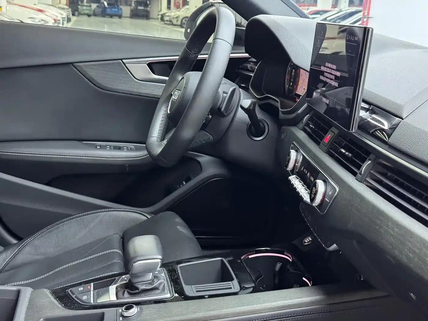 Audi A4L 2023 40 TFSI Fashion Dynamic Edition — миниатюра 9