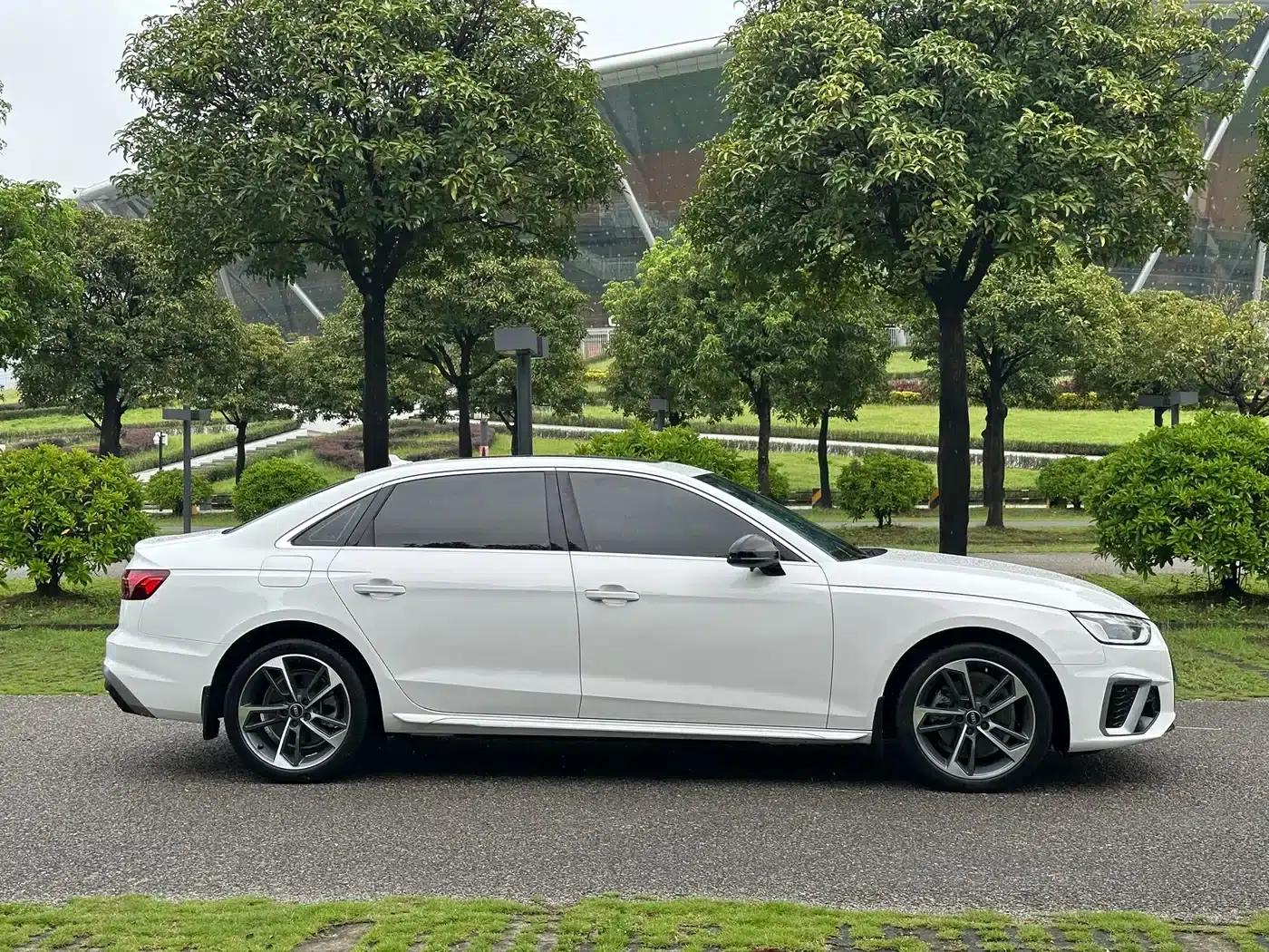 Audi A4L 2022 40 TFSI Fashion Dynamic Edition — миниатюра 4