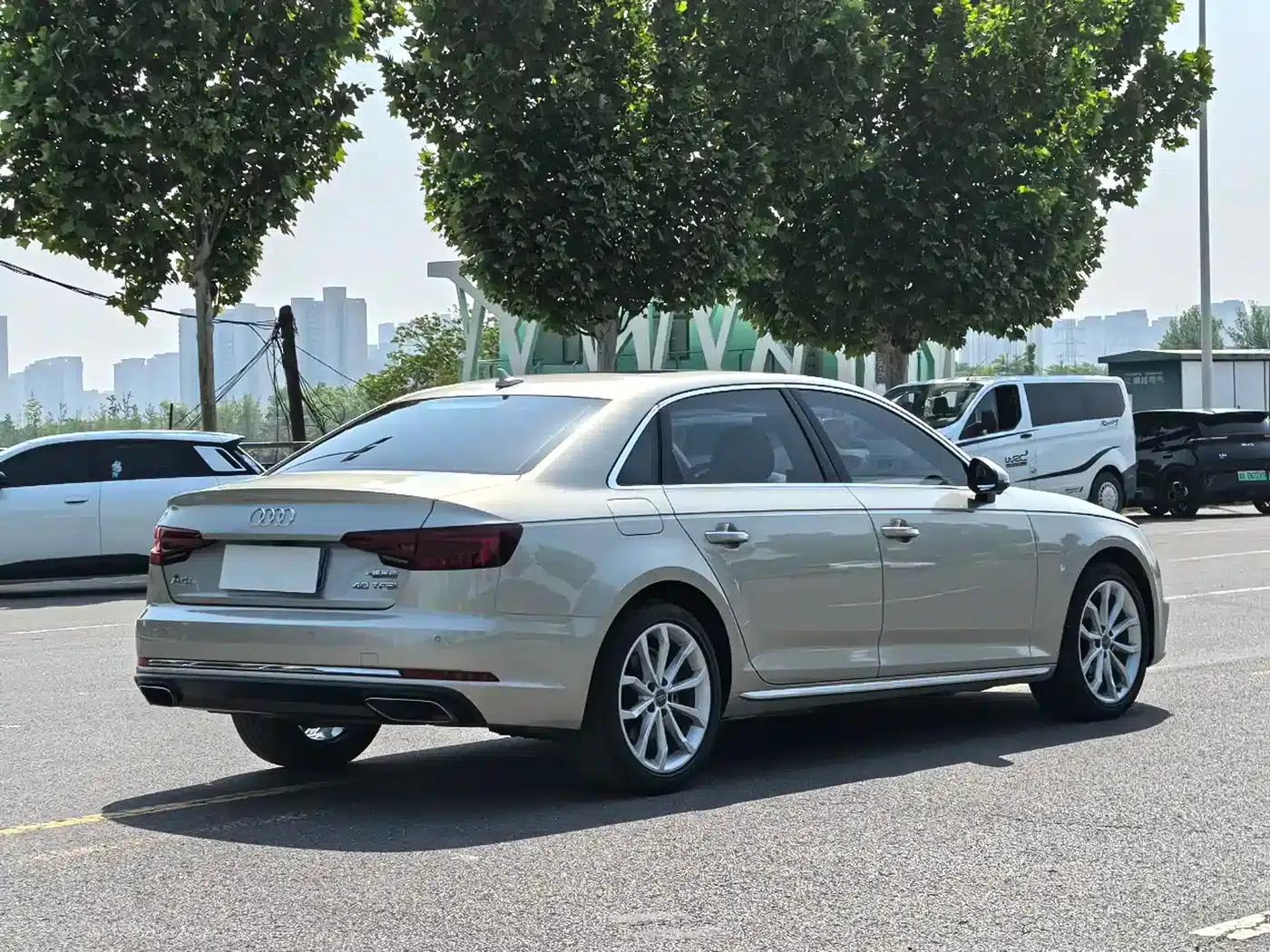Audi A4L 2019 40 TFSI Progressive (China VI Emission Standard) — миниатюра 8