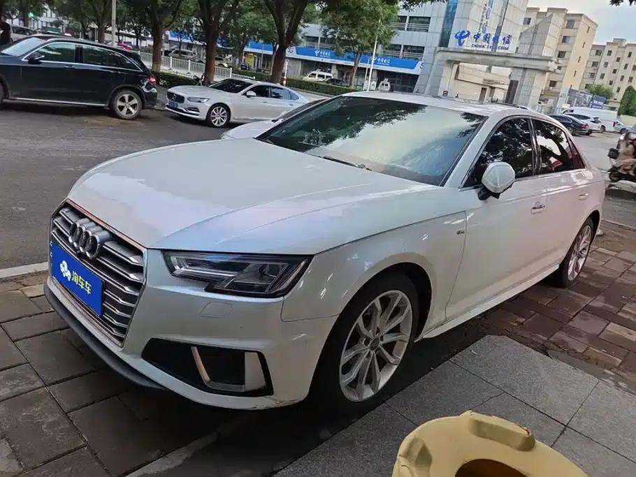 Audi A4L 2019 40 TFSI Progressive (China VI Emission Standard) — миниатюра 1