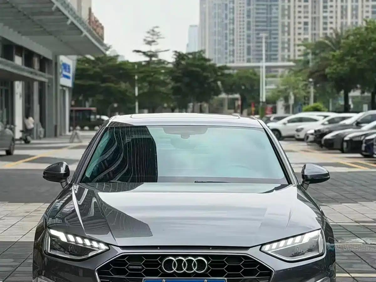 Audi A4L 2020 40 TFSI quattro Luxury Dynamic — миниатюра 2