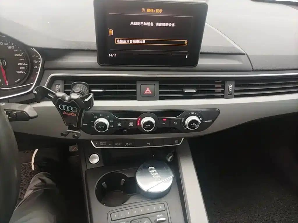 Audi A4L 2018 30th Anniversary Edition 40 TFSI Progressive — миниатюра 13
