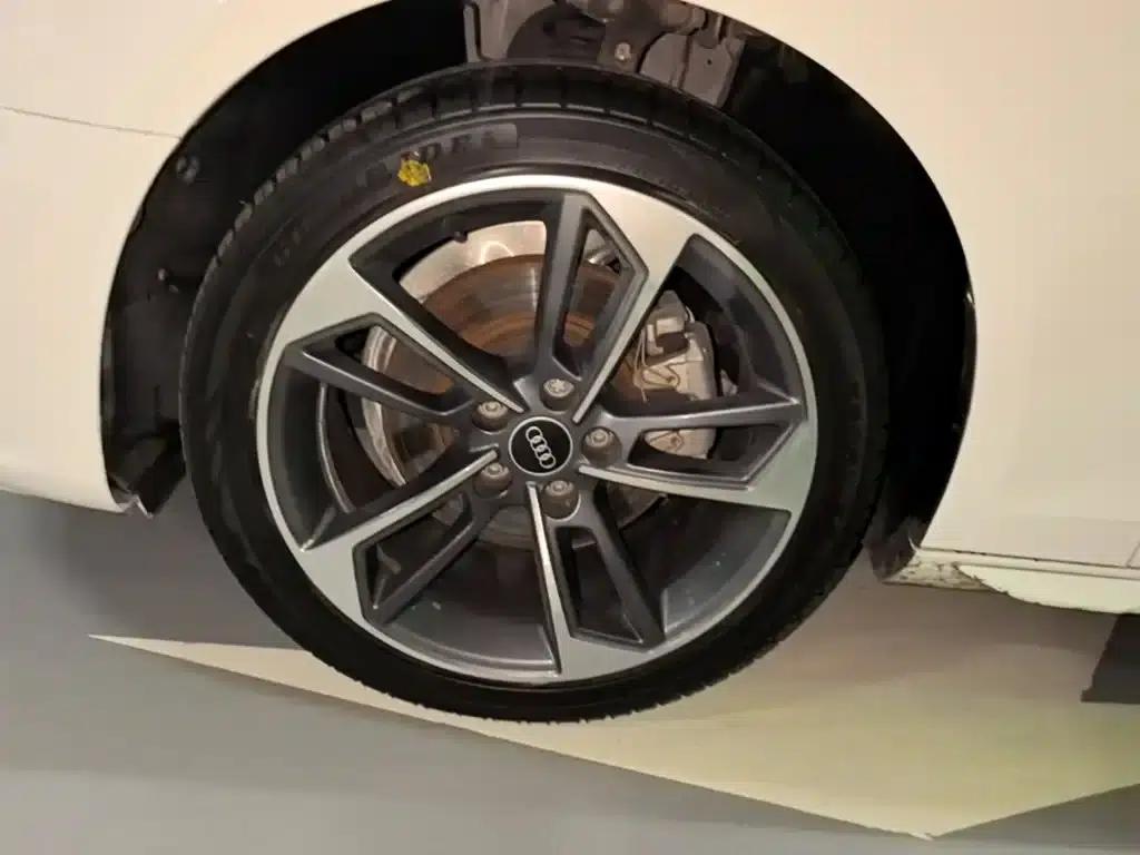 Audi A4L 2024 40 TFSI Fashion Dynamic Edition — миниатюра 23