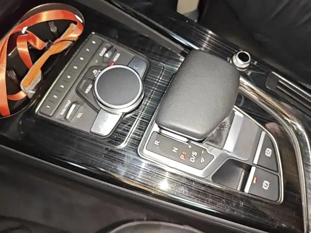 Audi A4L 2019 40 TFSI Fashion Edition (National V Emission Standard) — миниатюра 14