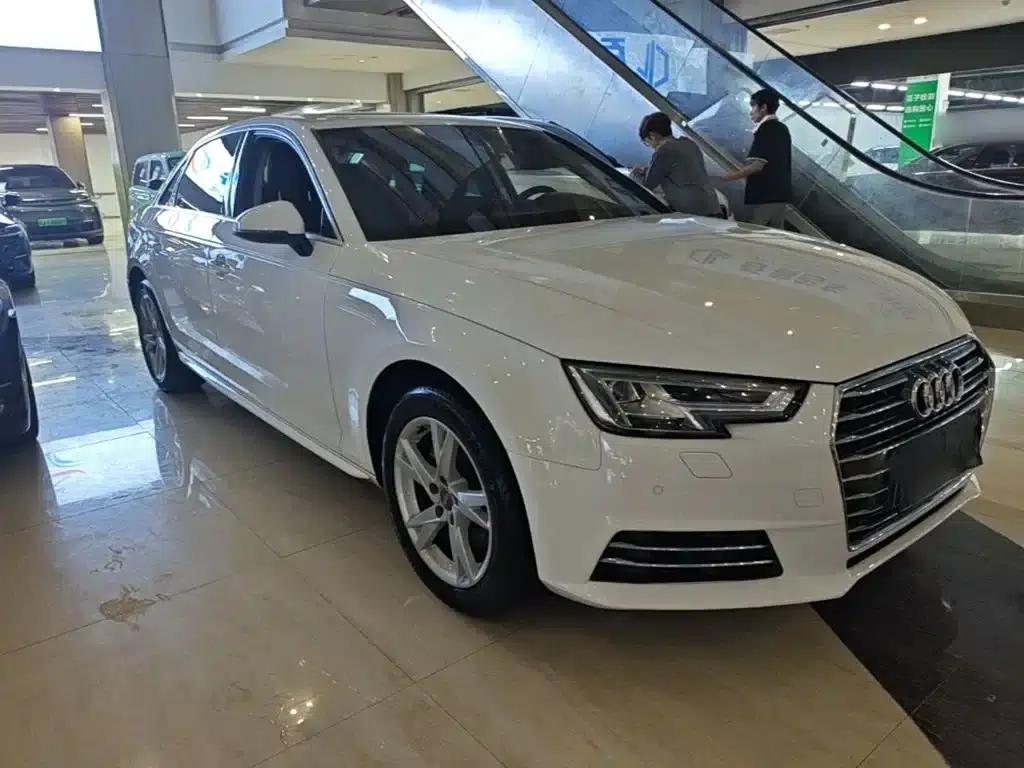 Audi A4L 2018 30th Anniversary Edition 40 TFSI Progressive — миниатюра 4