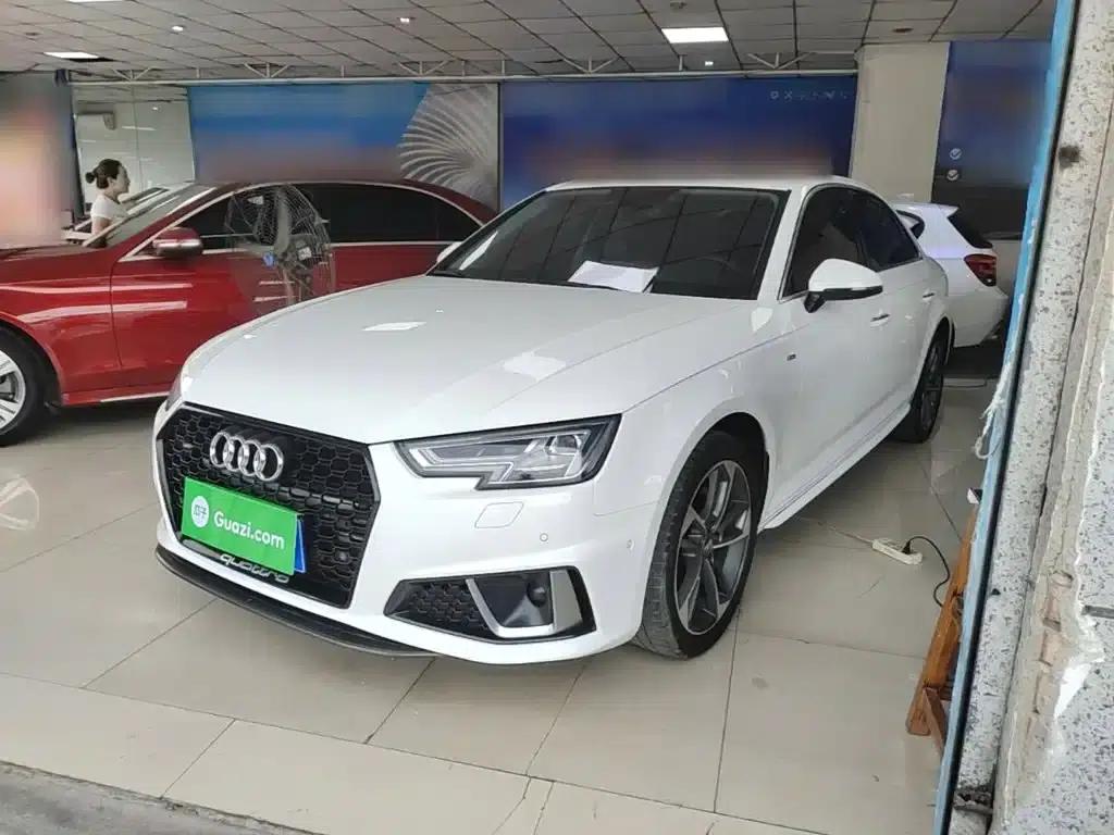 Audi A4L 2019 40 TFSI Fashion Edition (National V Emission Standard) — миниатюра 1