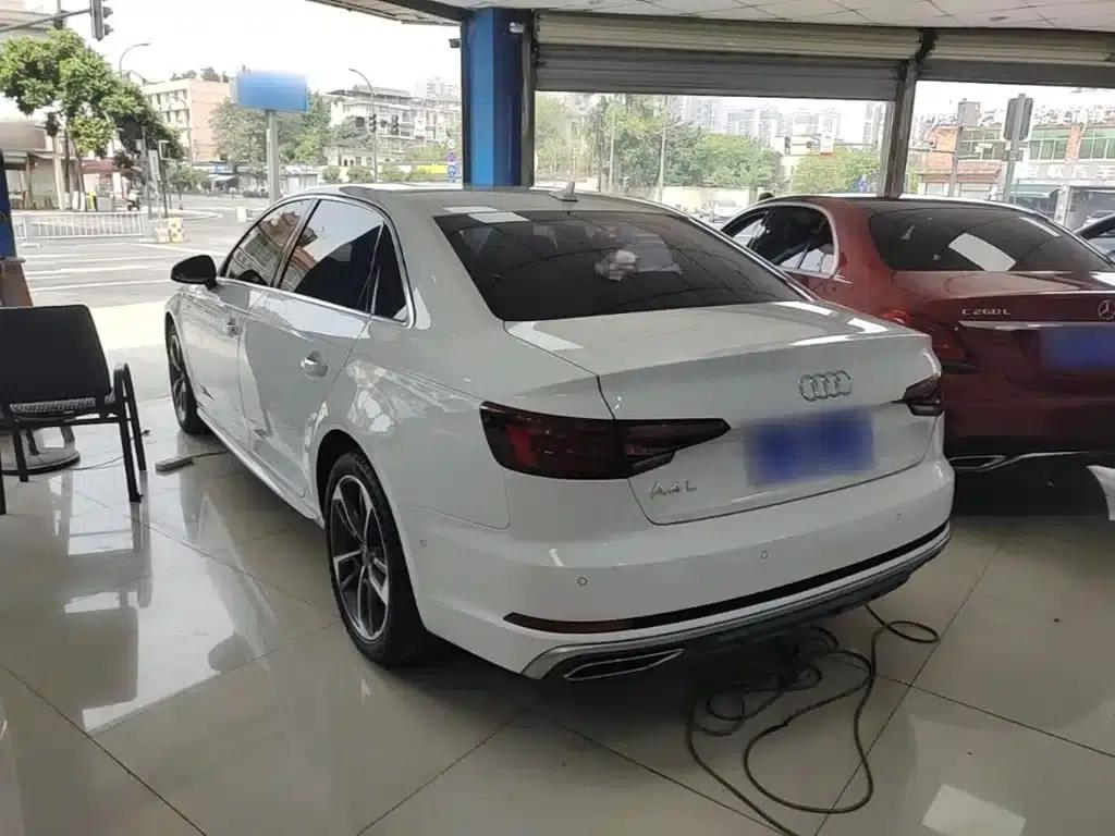 Audi A4L 2019 40 TFSI Fashion Edition (National V Emission Standard) — миниатюра 5