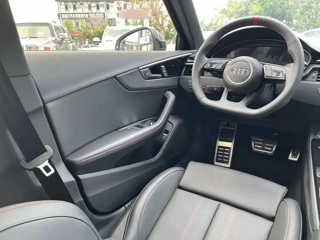 Audi A4L 2025 2 Million Unit Enjoyment Edition 40 TFSI Luxury Dynamic Model — миниатюра 11