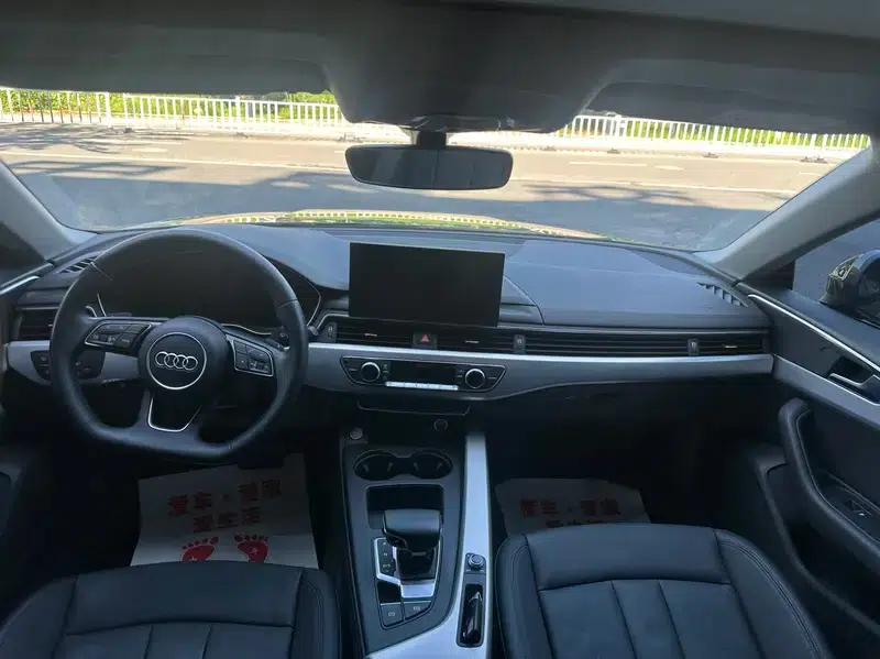 Audi A5 2021 Sportback 40 TFSI Fashionable Elegant Model — миниатюра 6