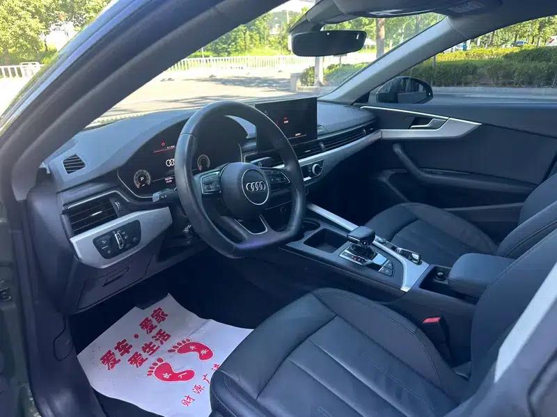 Audi A5 2021 Sportback 40 TFSI Fashionable Elegant Model — миниатюра 9