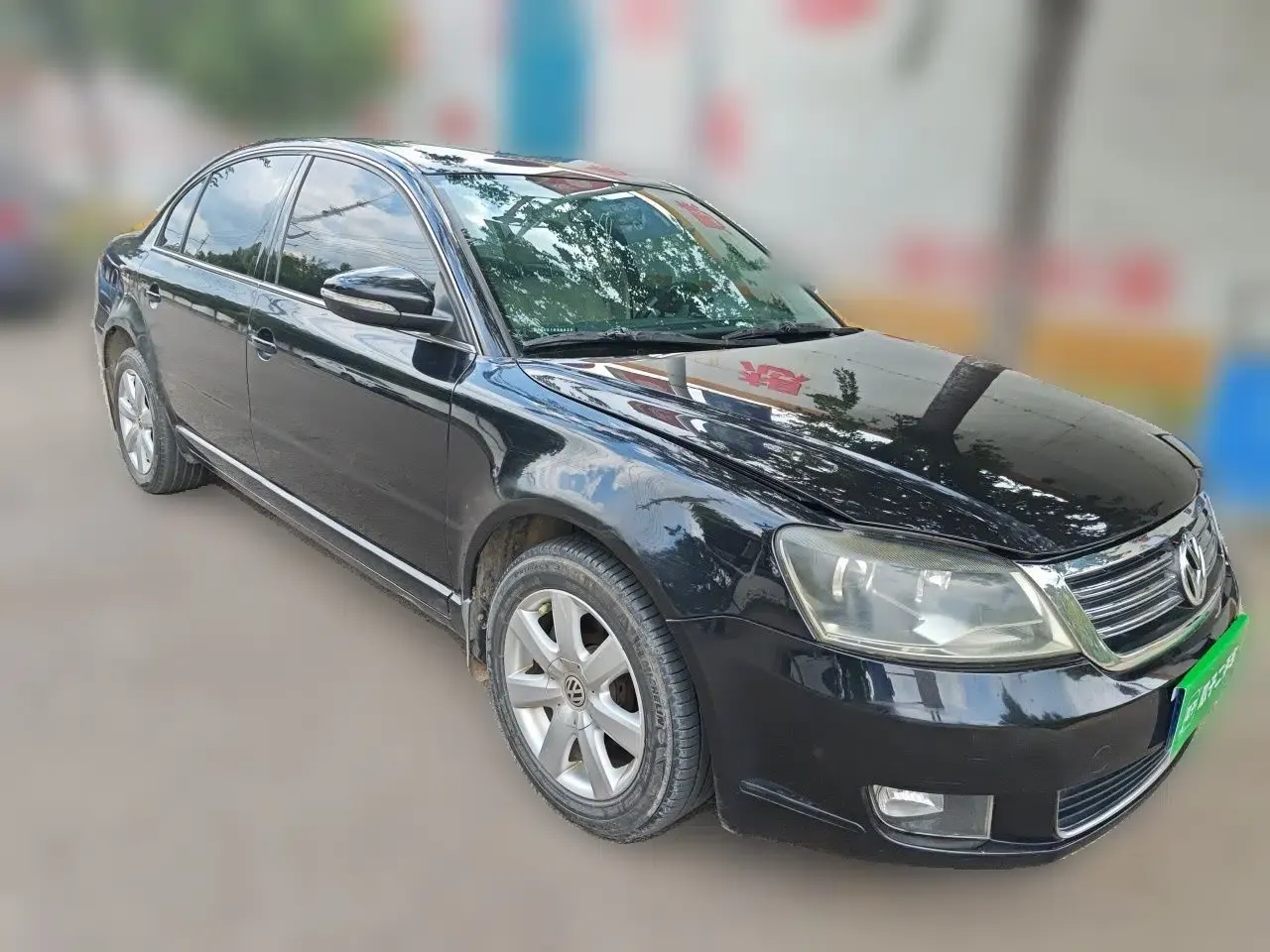 Volkswagen Passat 2011 1.8T Manual Luxury Model — миниатюра 3