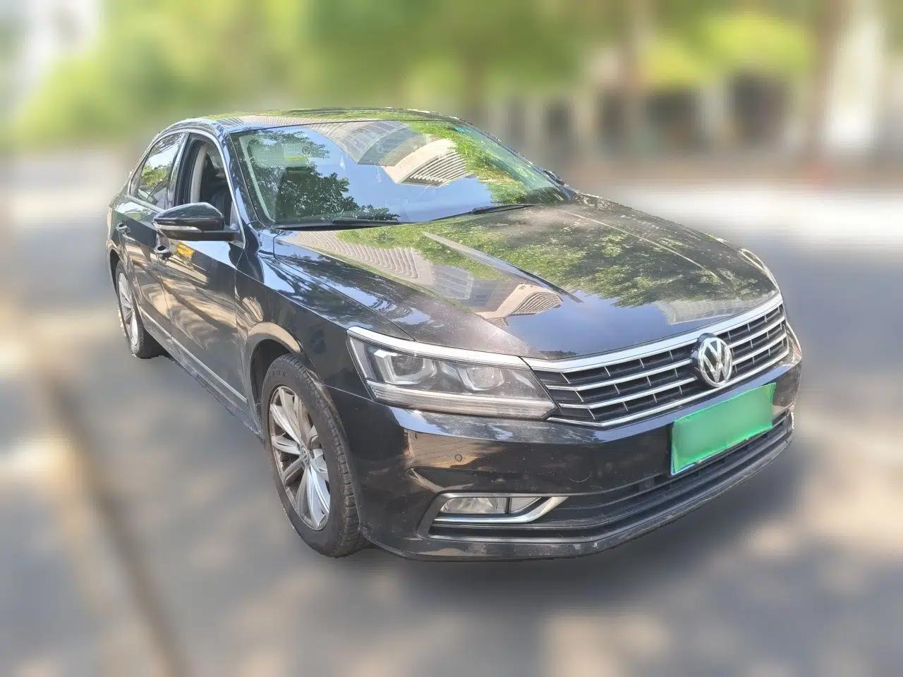 Volkswagen Passat 2017 280TSI DSG Luxury Edition — миниатюра 3