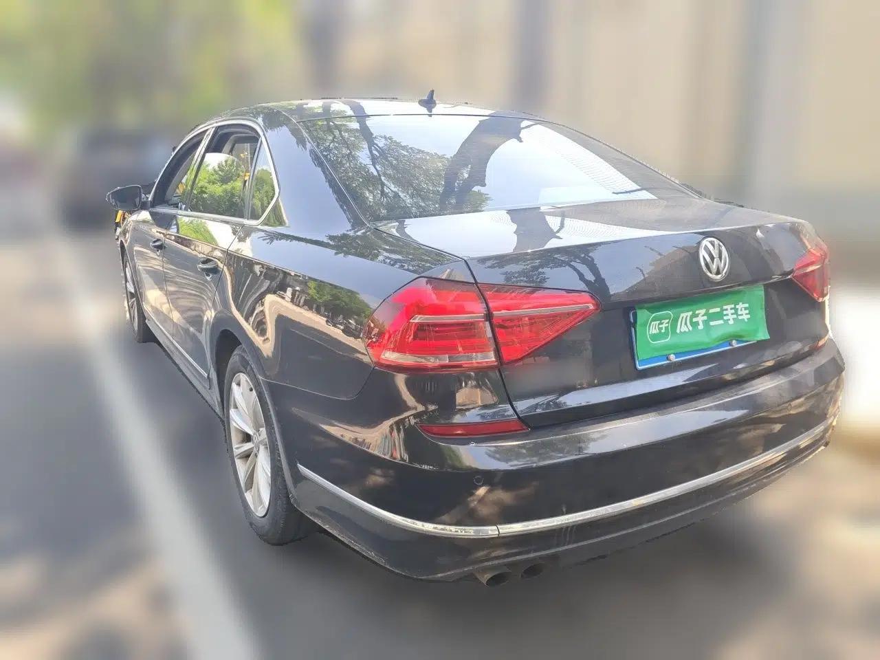 Volkswagen Passat 2017 280TSI DSG Luxury Edition — миниатюра 4