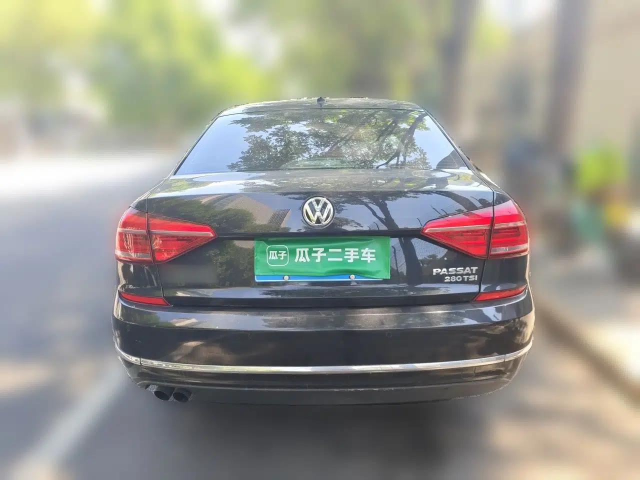 Volkswagen Passat 2017 280TSI DSG Luxury Edition — миниатюра 5