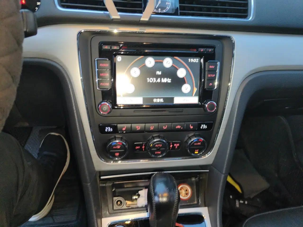 Volkswagen Passat 2015 2.0 TSI DSG Prestige Edition — миниатюра 13