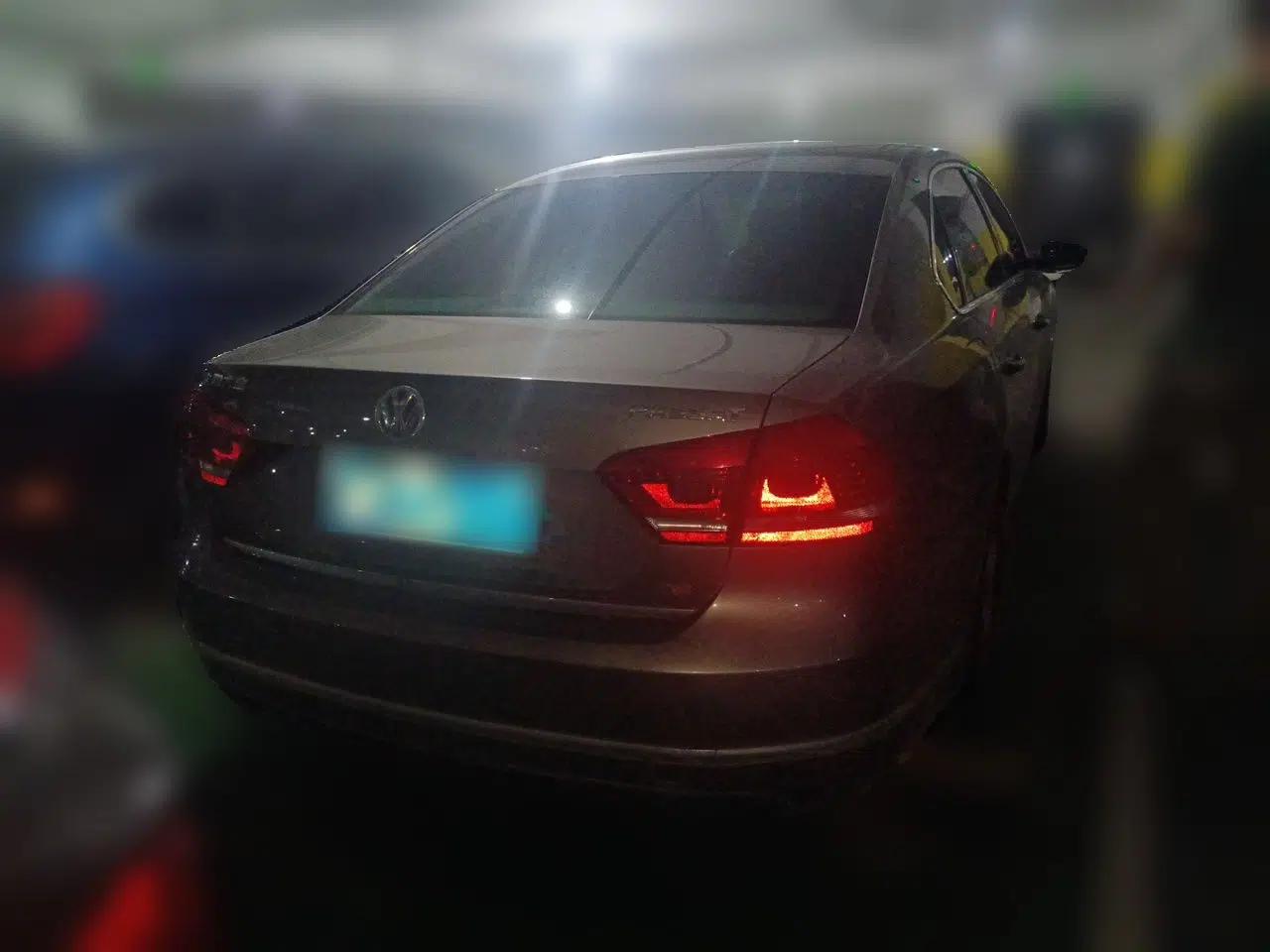 Volkswagen Passat 2011 1.8TSI DSG Prestige Edition — миниатюра 5