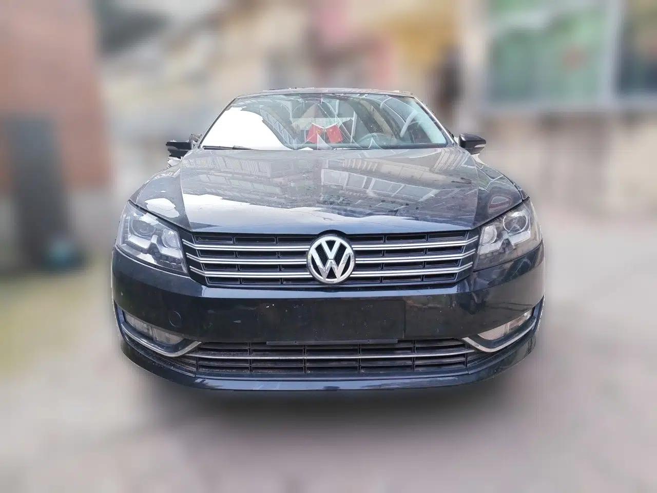 Volkswagen Passat 2014 1.8TSI DSG Prestige Navigation Edition — миниатюра 2