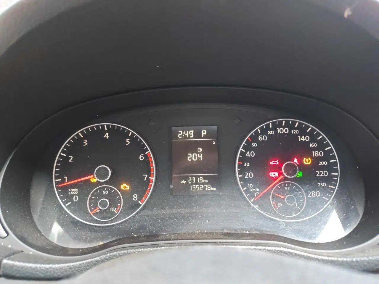 Volkswagen Passat 2014 1.8TSI DSG Prestige Navigation Edition — миниатюра 11