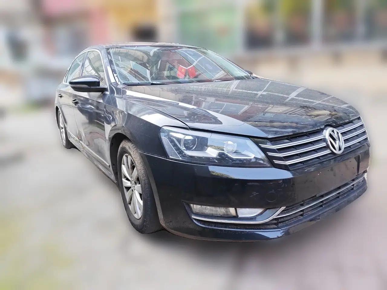 Volkswagen Passat 2014 1.8TSI DSG Prestige Navigation Edition — миниатюра 3