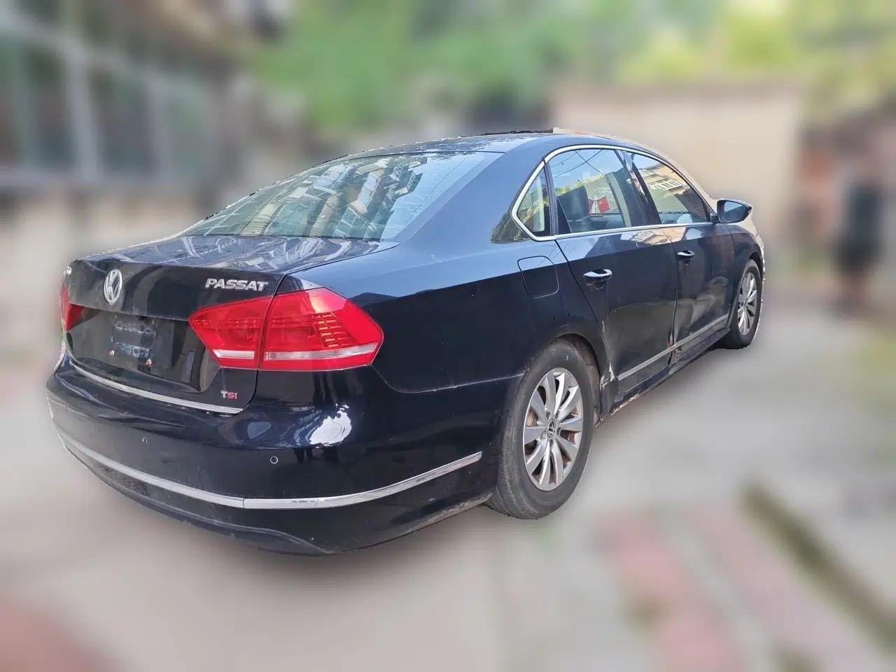 Volkswagen Passat 2014 1.8TSI DSG Prestige Navigation Edition — миниатюра 6