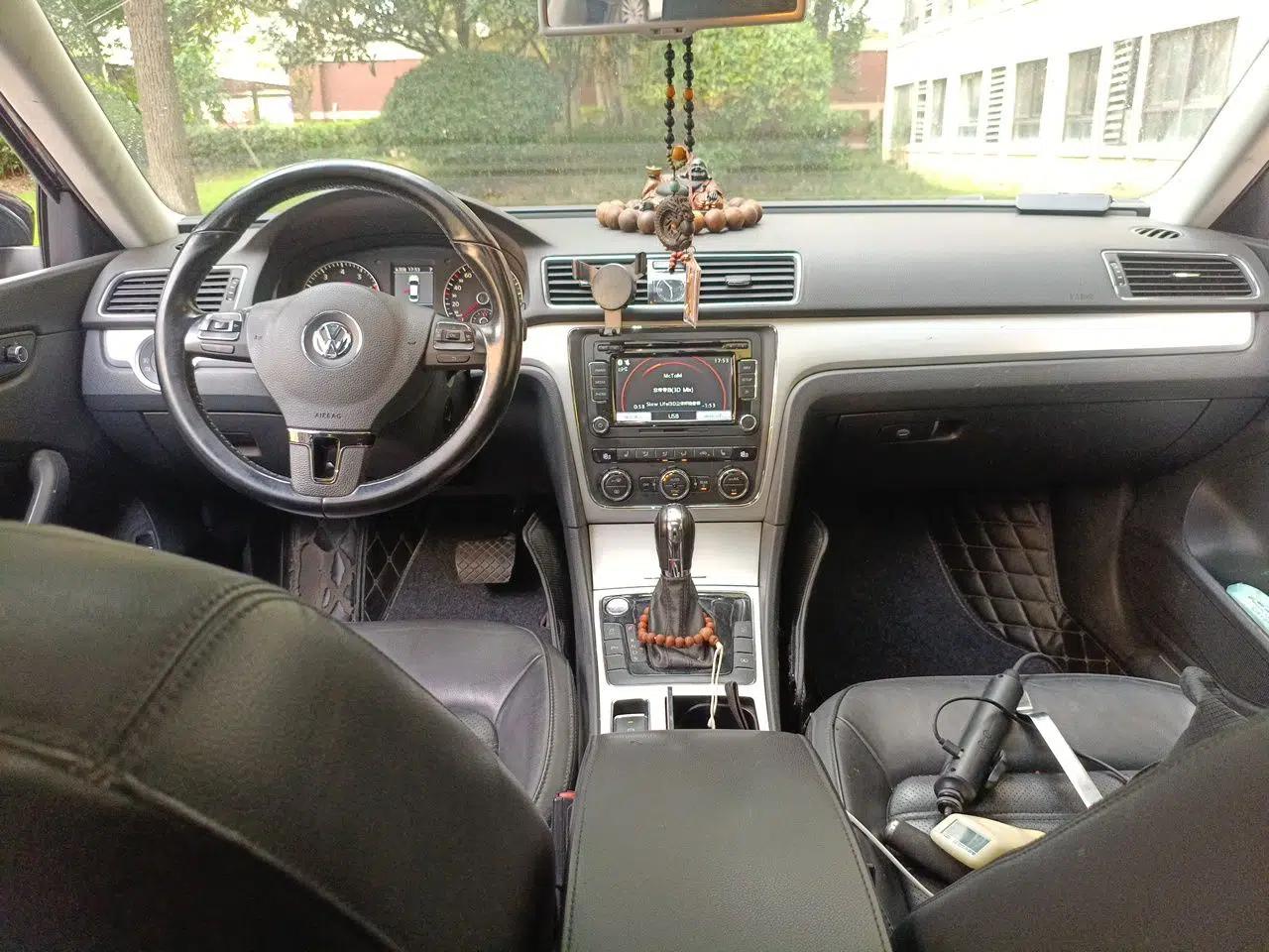 Volkswagen Passat 2015 1.8TSI DSG Prestige Edition — миниатюра 9