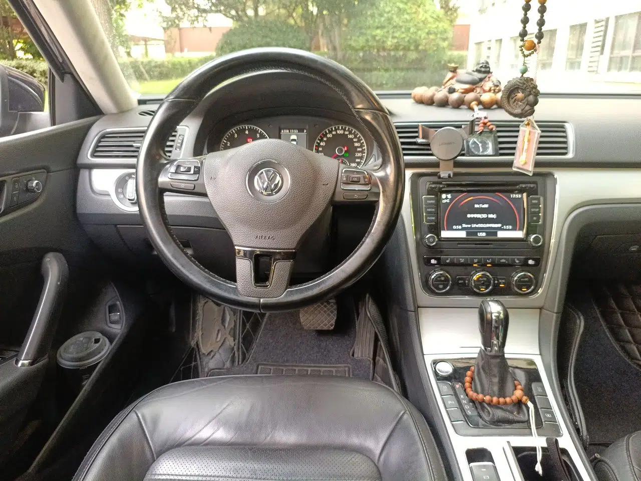 Volkswagen Passat 2015 1.8TSI DSG Prestige Edition — миниатюра 10