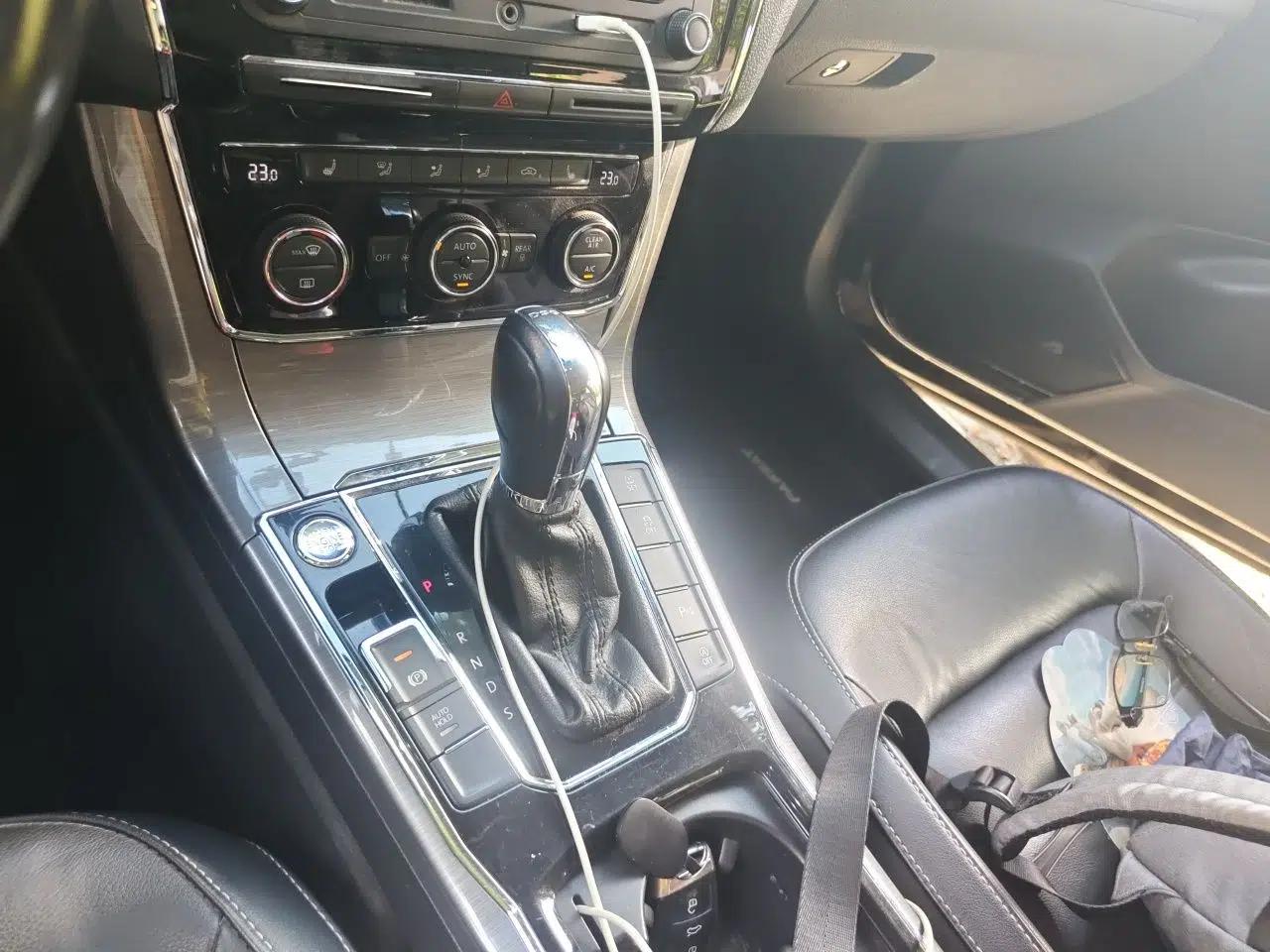Volkswagen Passat 2017 330TSI DSG Luxury Edition — миниатюра 14