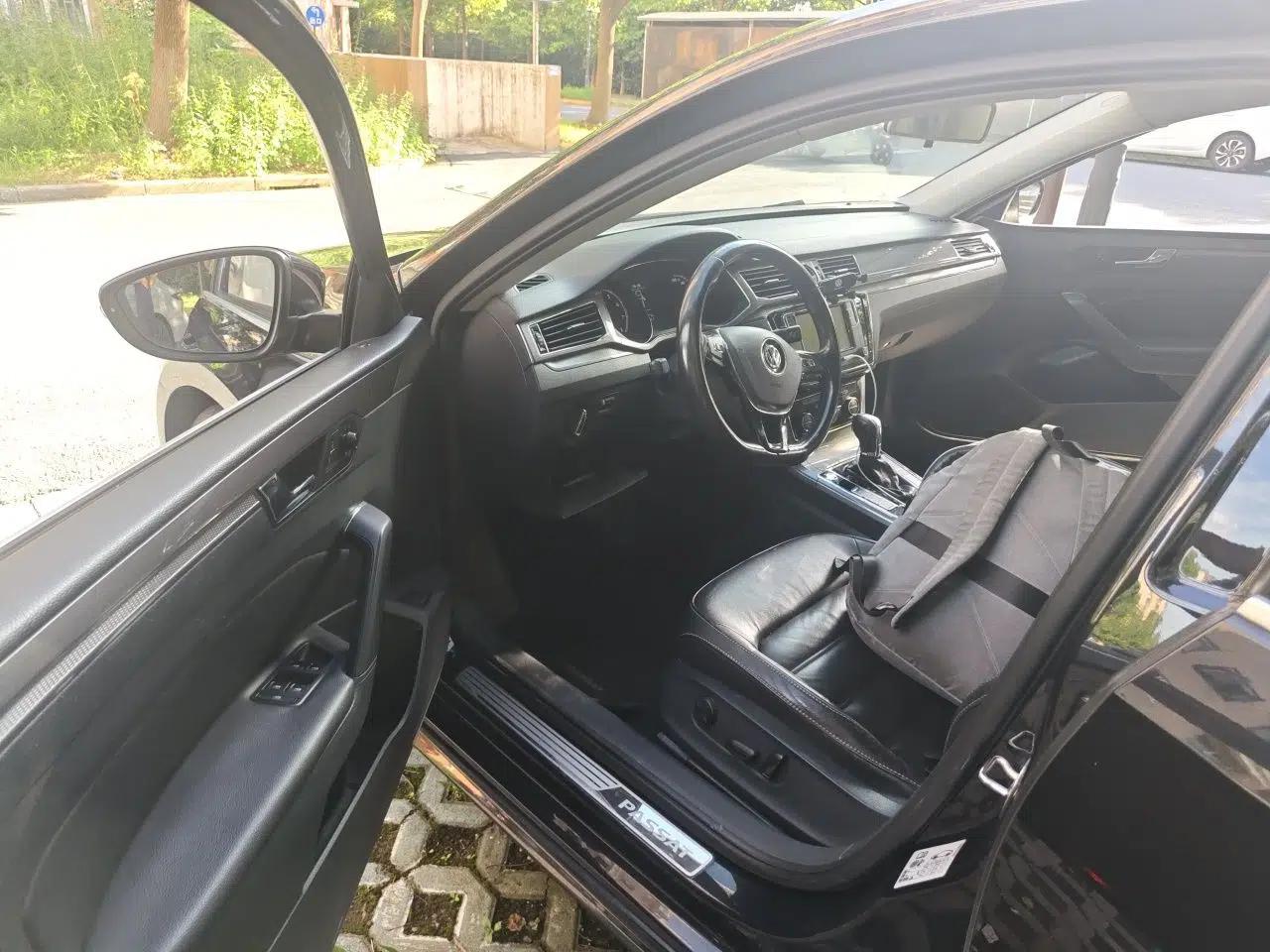 Volkswagen Passat 2017 330TSI DSG Luxury Edition — миниатюра 16