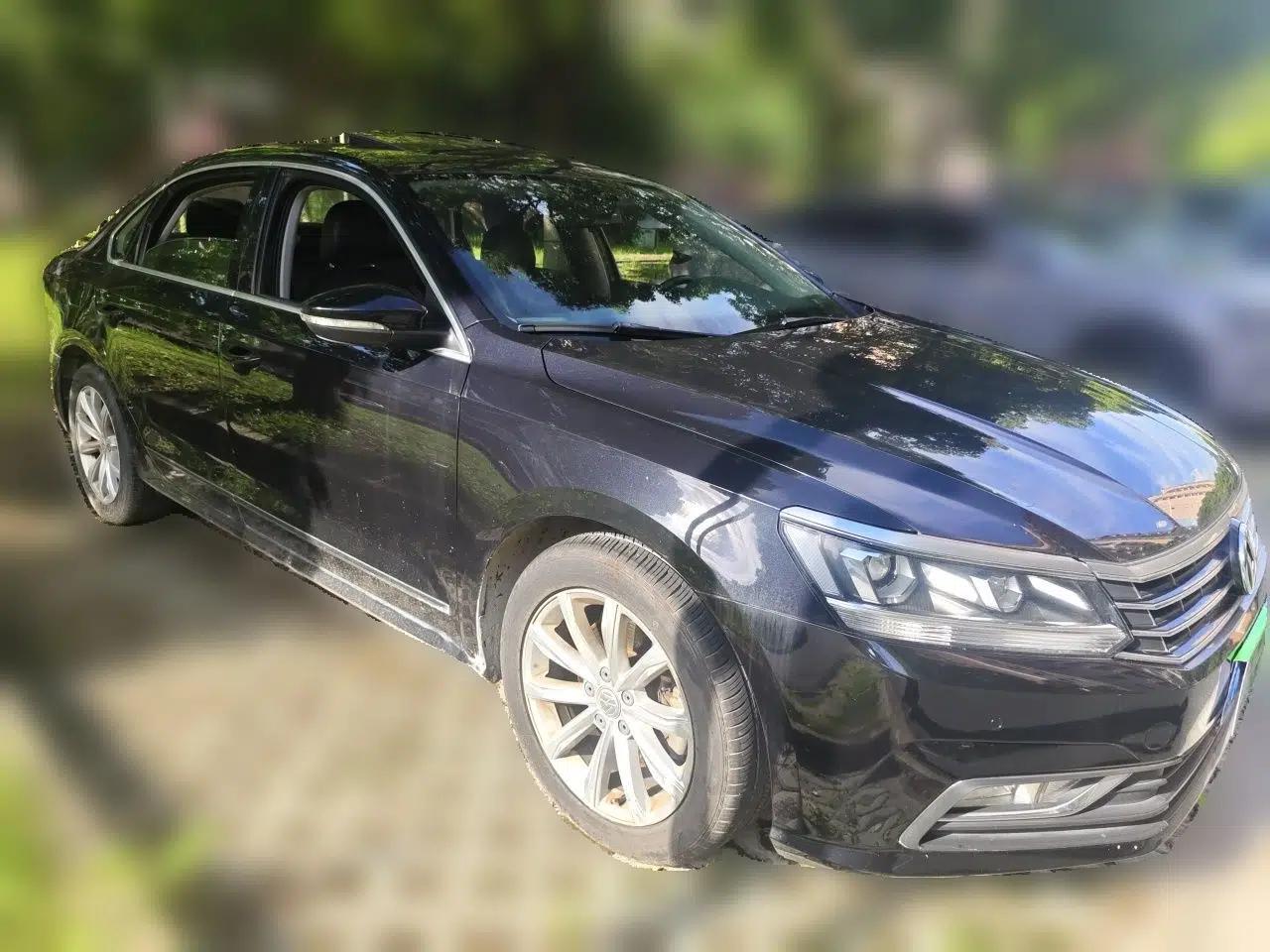 Volkswagen Passat 2017 330TSI DSG Luxury Edition — миниатюра 3