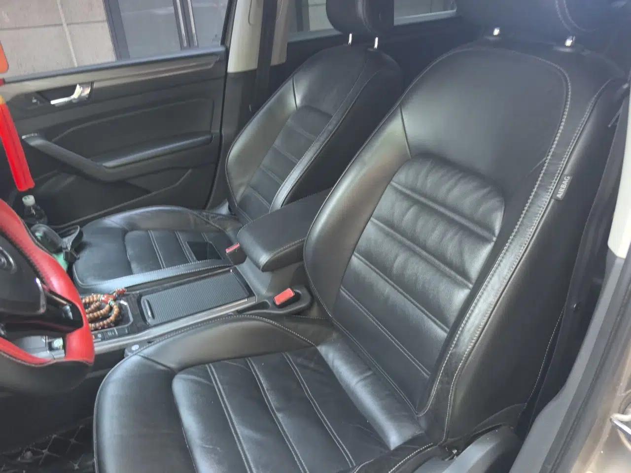 Volkswagen Passat 2017 330TSI DSG Luxury Edition — миниатюра 15