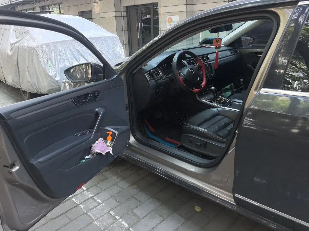 Volkswagen Passat 2017 330TSI DSG Luxury Edition — миниатюра 16