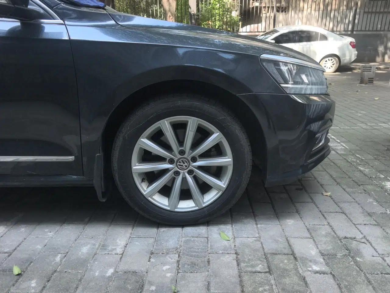 Volkswagen Passat 2017 330TSI DSG Luxury Edition — миниатюра 8