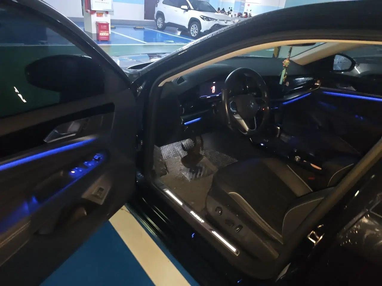 Volkswagen Passat 2022 330TSI Luxury Edition — миниатюра 16