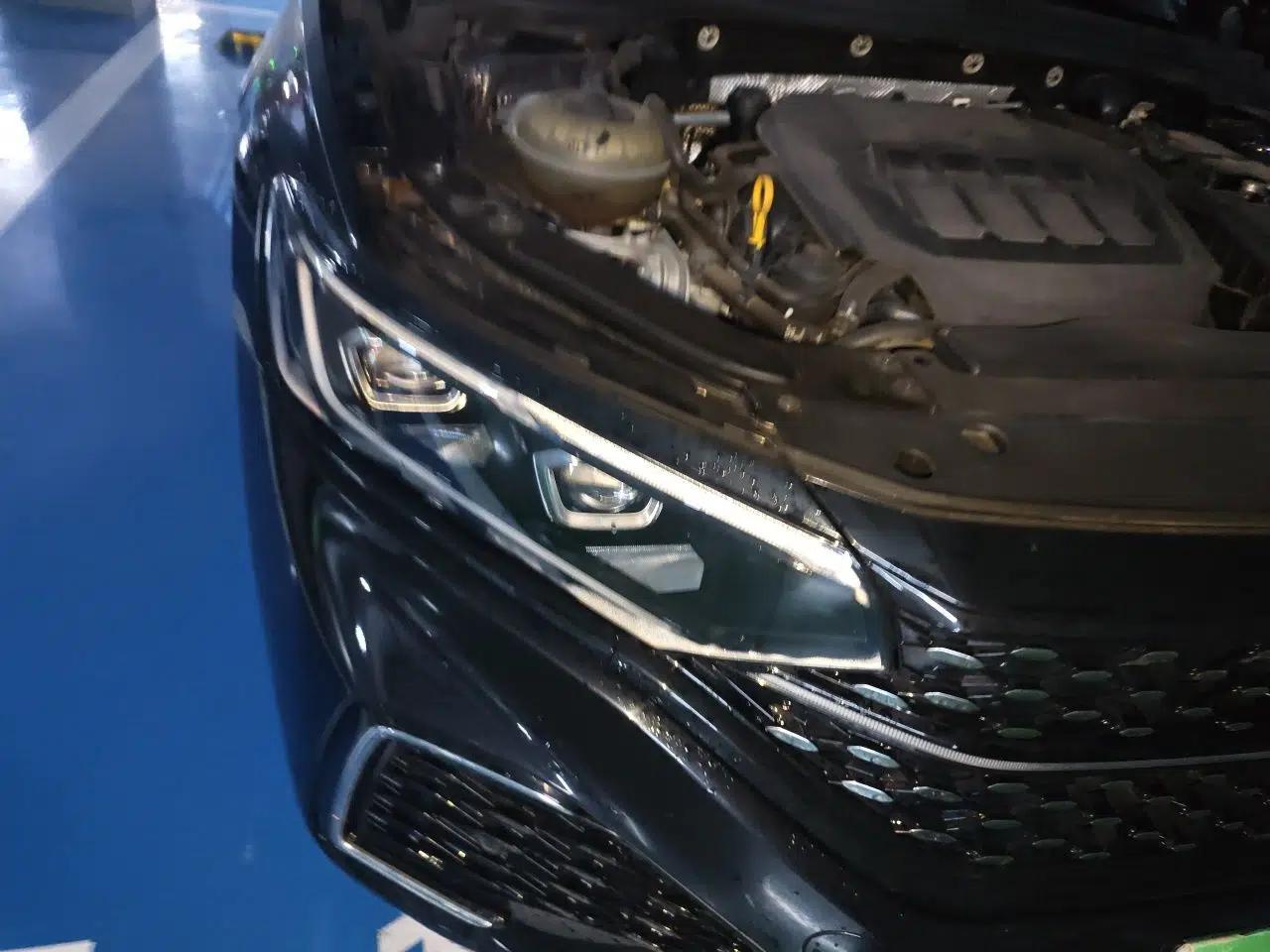 Volkswagen Passat 2022 330TSI Luxury Edition — миниатюра 7