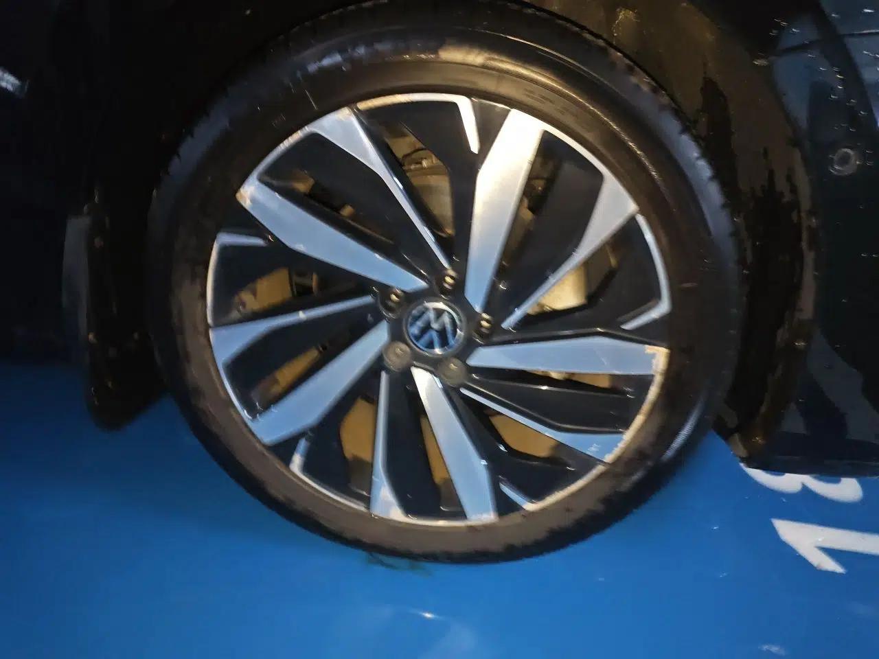 Volkswagen Passat 2022 330TSI Luxury Edition — миниатюра 8