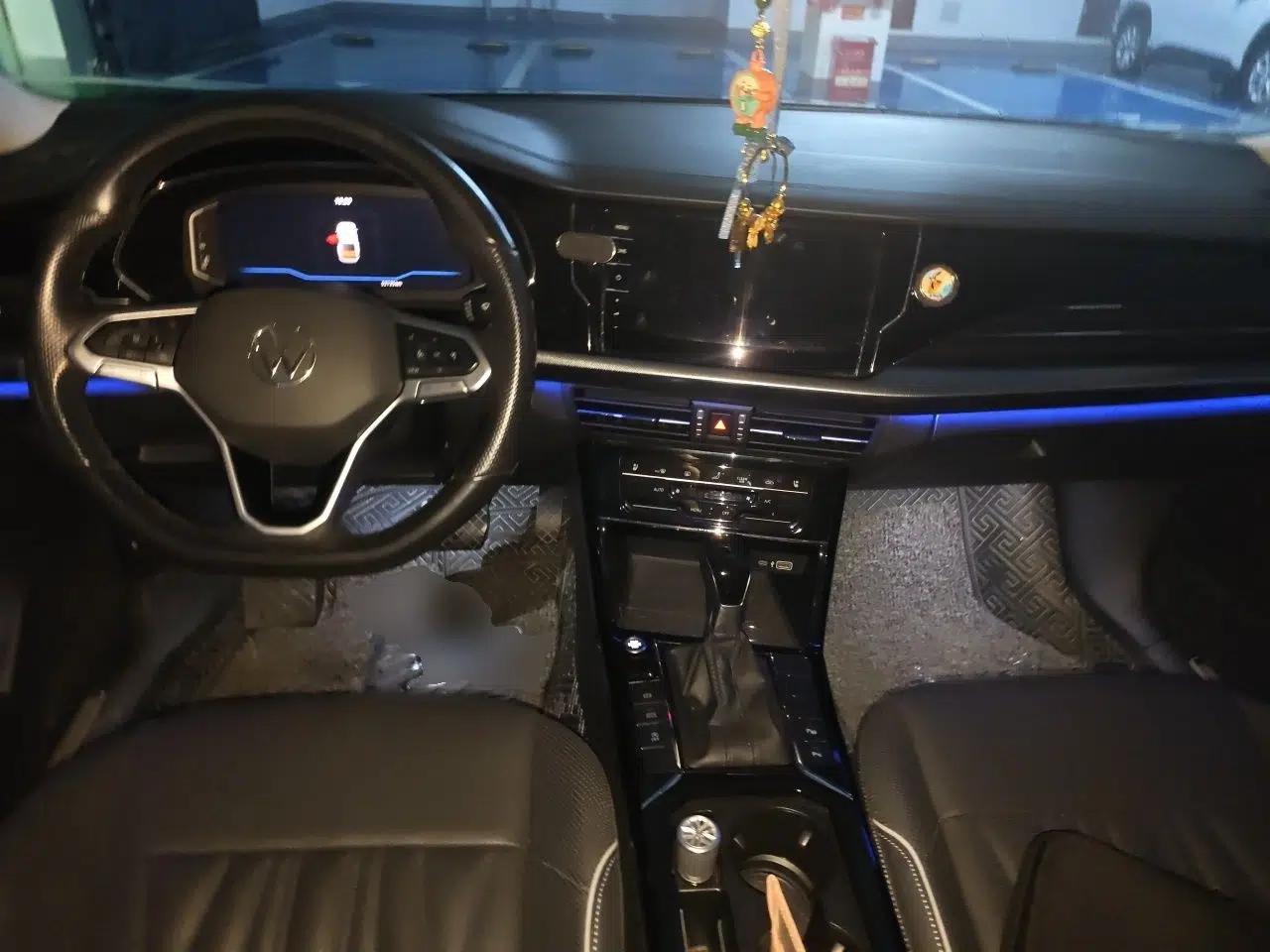 Volkswagen Passat 2022 330TSI Luxury Edition — миниатюра 9