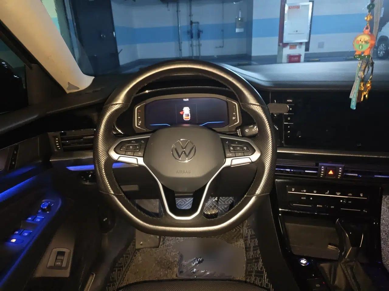 Volkswagen Passat 2022 330TSI Luxury Edition — миниатюра 10
