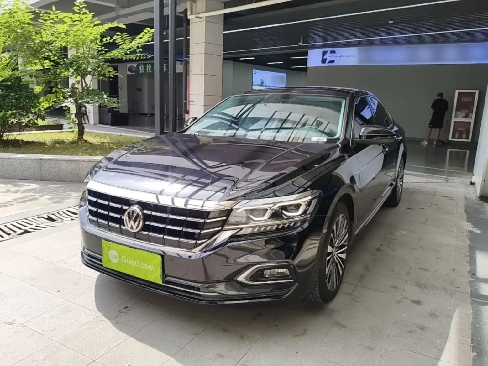 Volkswagen Passat 2019 330TSI Luxury Edition China VI Standard — миниатюра 1