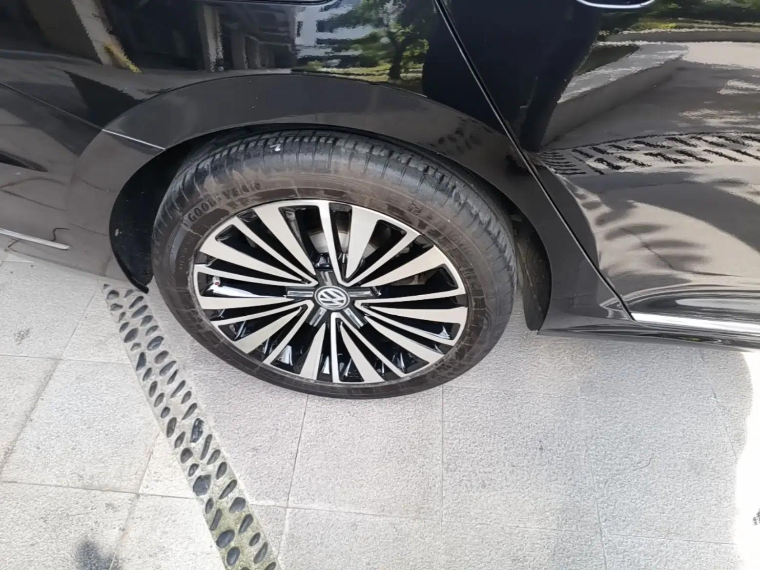 Volkswagen Passat 2019 330TSI Luxury Edition China VI Standard — миниатюра 11