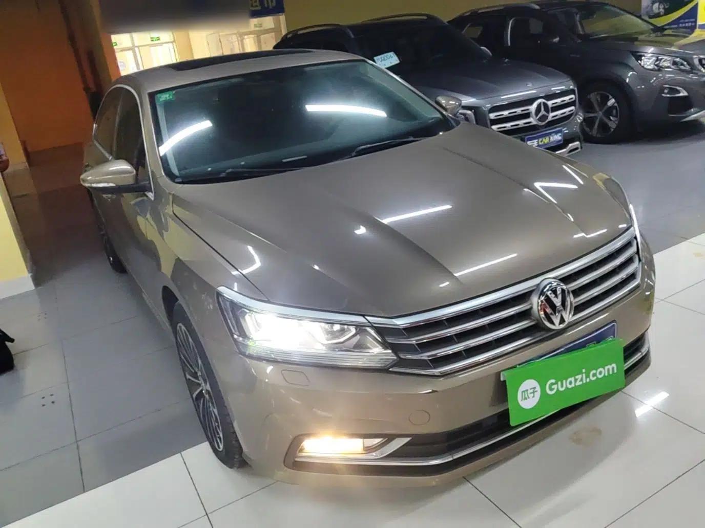 Volkswagen Passat 2016 330TSI DSG Prestige Edition — миниатюра 3