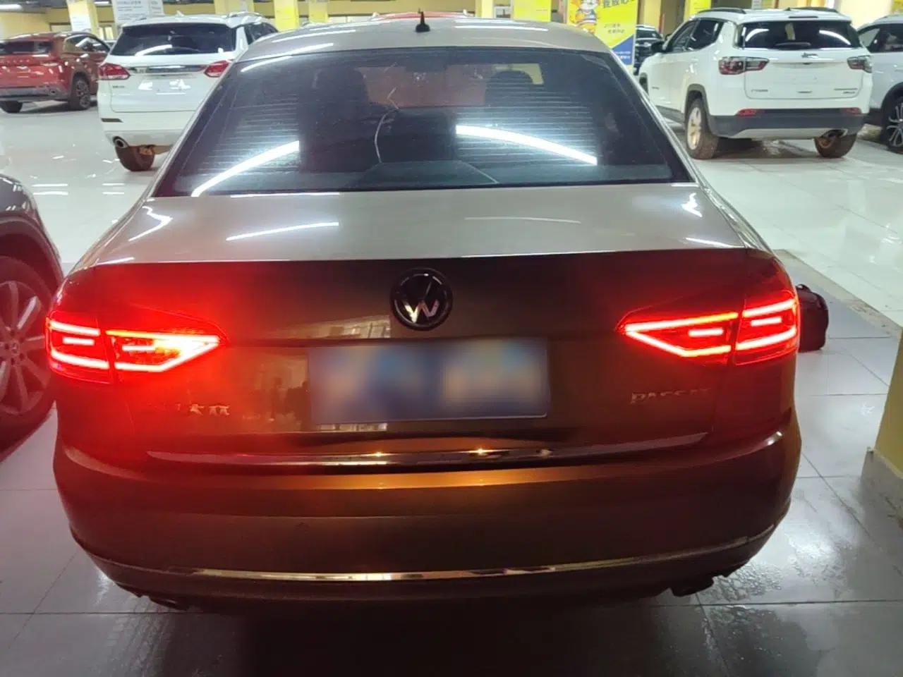Volkswagen Passat 2016 330TSI DSG Prestige Edition — миниатюра 5