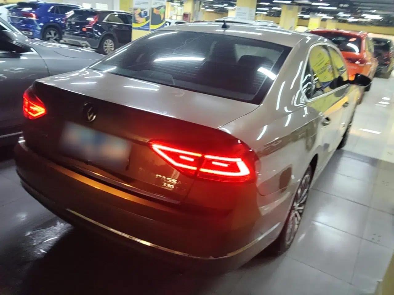 Volkswagen Passat 2016 330TSI DSG Prestige Edition — миниатюра 6