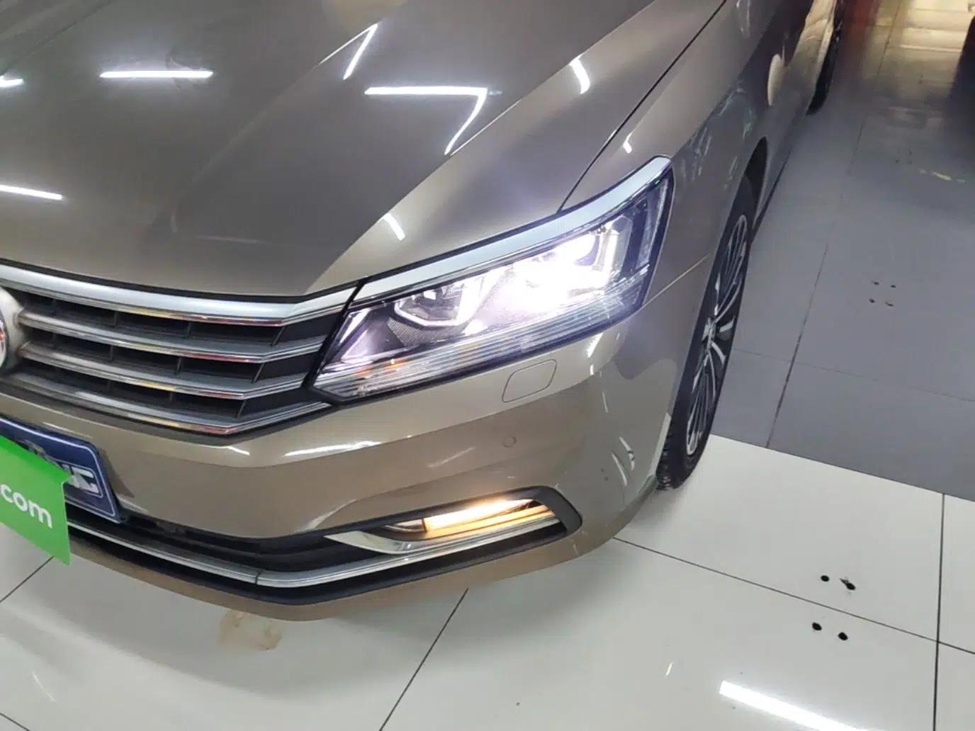Volkswagen Passat 2016 330TSI DSG Prestige Edition — миниатюра 8