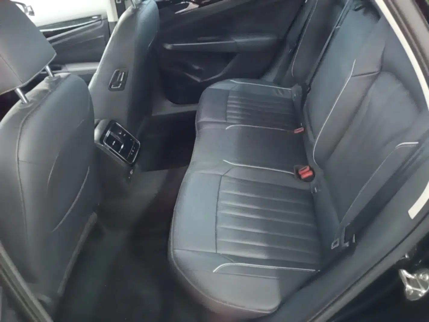 Volkswagen Passat 2023 Revised 330TSI Starry Elite Edition — миниатюра 20